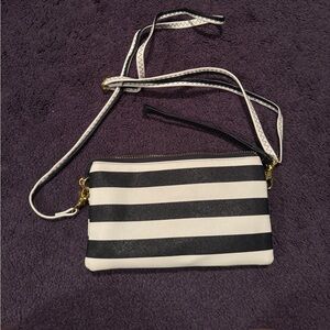 Navy blue and white small clutch